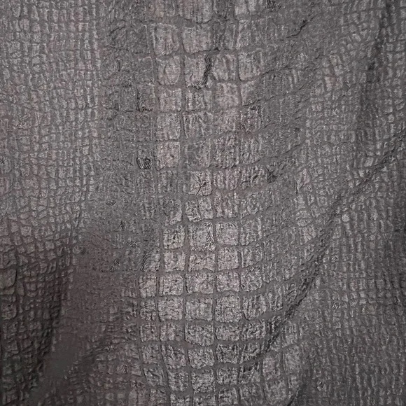 Vince Navy Long-Sleeve Crocodile-Embossed Blouse Size S - Picture 8 of 11